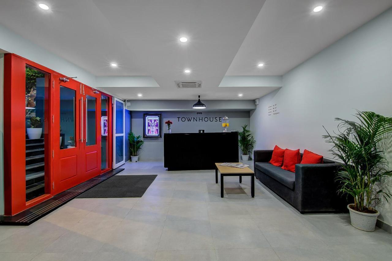Super Townhouse Global Village Tech Park Near Kengeri Bus Terminal Metro Station Bangalore Luaran gambar