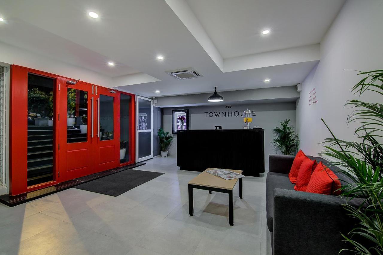 Super Townhouse Global Village Tech Park Near Kengeri Bus Terminal Metro Station Bangalore Luaran gambar